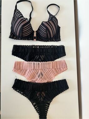 Victoria's Secret Lace Bra Set 32C/S